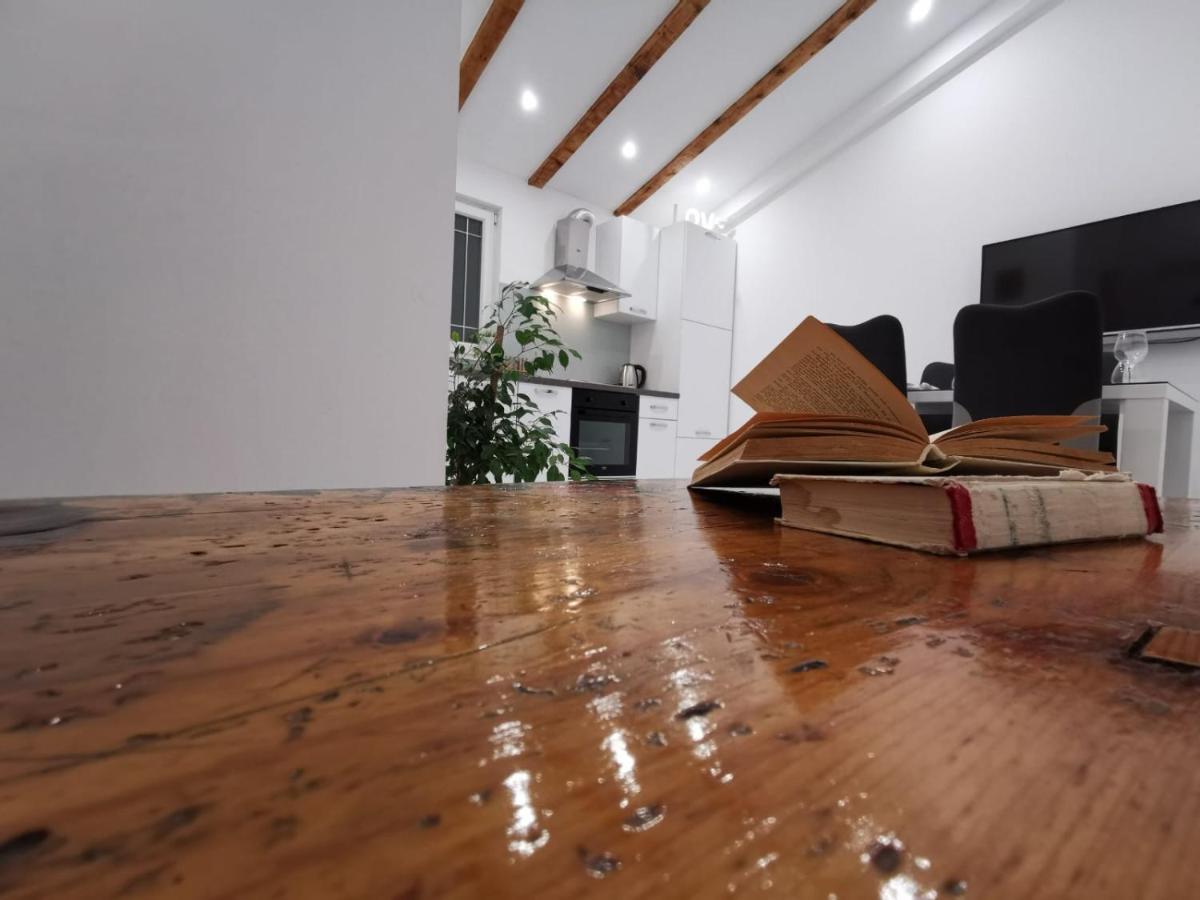 Apartmani Pina 2 Kaštela Eksteriør bilde